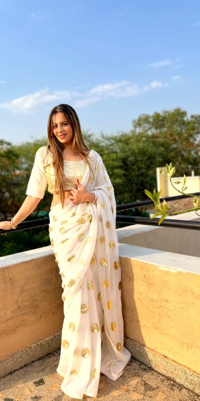 Fine-Looking White Color Georgette Embroidery Sequence Saree