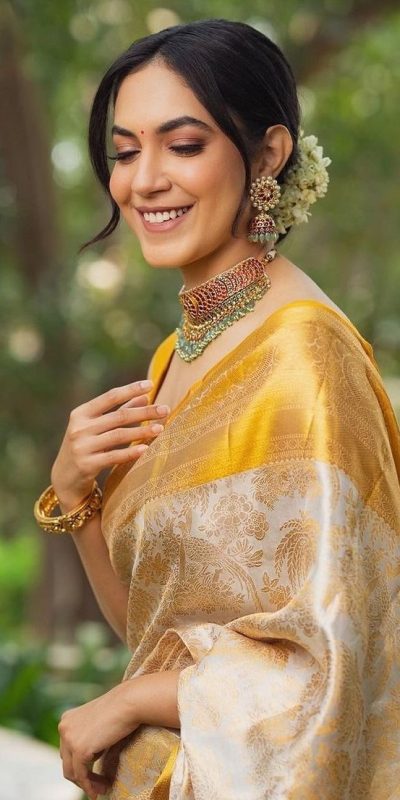 KP 5068 Golden Color Soft Lichi Silk Cloth Beautiful Rich Pallu Saree Casual, Party, Wedding, Festive, Events Etc.  Expected Delivery  4-6 Working Days @1449/ | Sarees, Bollywood Sarees, Creative Sarees, Designer Sarees, Embroidered Sarees, Ethnic Saree, Modern Digital sarees, Party Wear Sarees