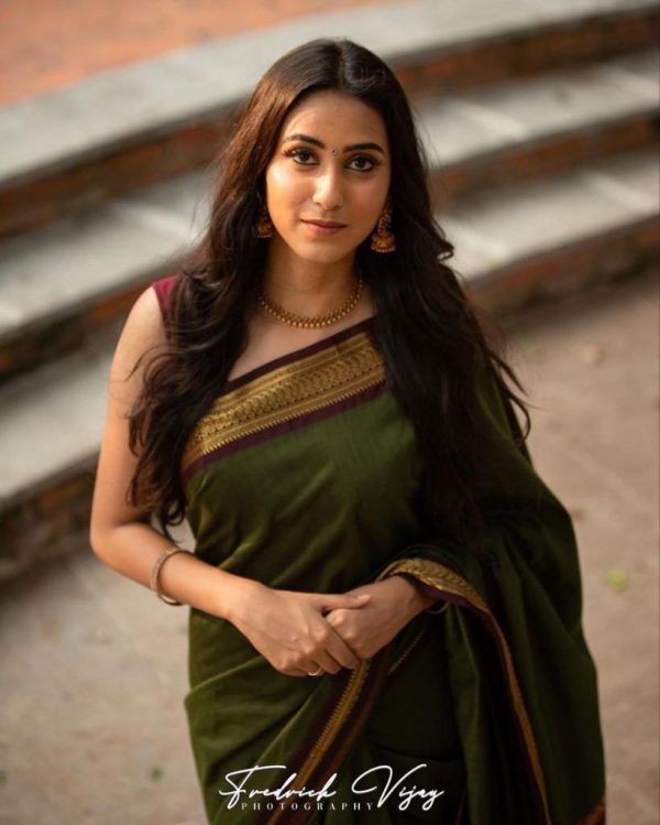 KP 5004 Green Color Soft Lichi Silk Jacquard On All Over Saree Casual, Party Wear, Wedding, Events Etc. Expected Delivery 4-6 Working Days @1449/- | Sarees, Bollywood Sarees, Creative Sarees, Designer Sarees, Embroidered Sarees, Ethnic Saree, Modern Digital sarees, Party Wear Sarees