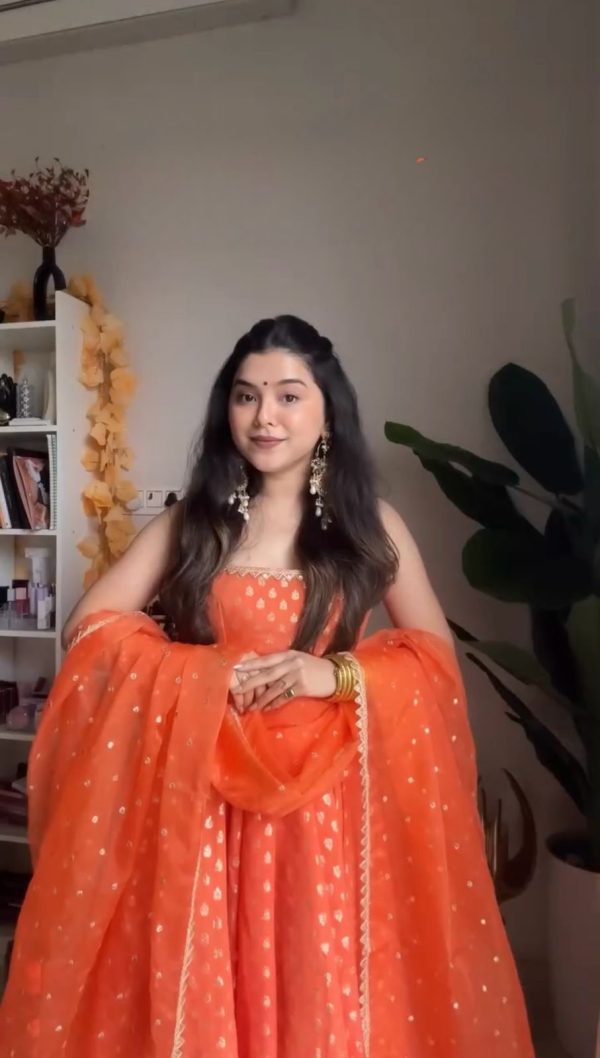 Orange Jacquard silk weaving with Lace border Anarkal Suit - Image 4