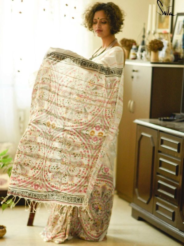 White Heavy Dola Silk Digital Print Saree - Image 2