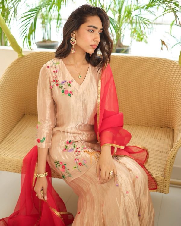Cream Fendi With Embroidery Work Salwar Suit - Image 4