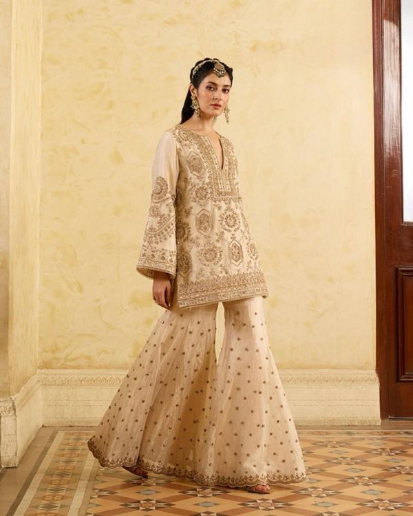 Cream Chinon Silk Thread Sequence Salwar Suit - Image 2