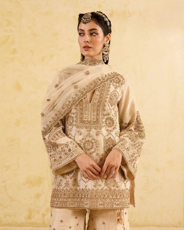 Cream Chinon Silk Thread Sequence Salwar Suit - Image 3