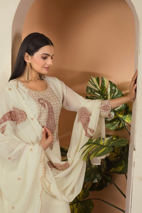 Cream Fox Georgette Embroidery Thread Sequence Salwar Suit - Image 4