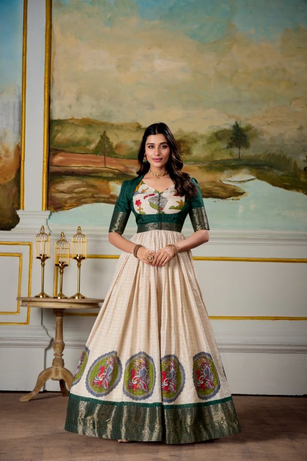 Classic Green Color Dola Silk Kalamkari Print Zari Weaving Broder Gown