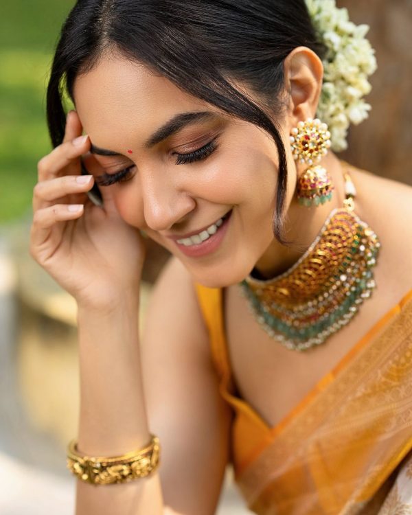 Yellow Soft Litchi Silk Golden Jari Jacquard Border Saree - Image 3