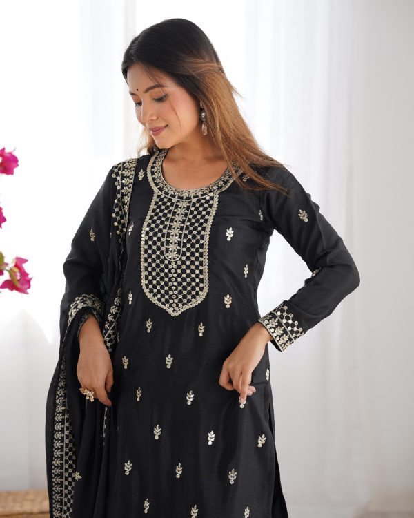 Black Chinon Silk Embroidery Jari Work Salwar Suit - Image 9