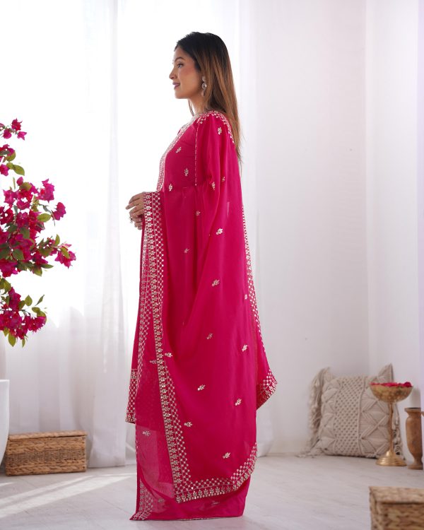 Pink Chinon Silk Embroidery Jari Work Salwar Suit - Image 4
