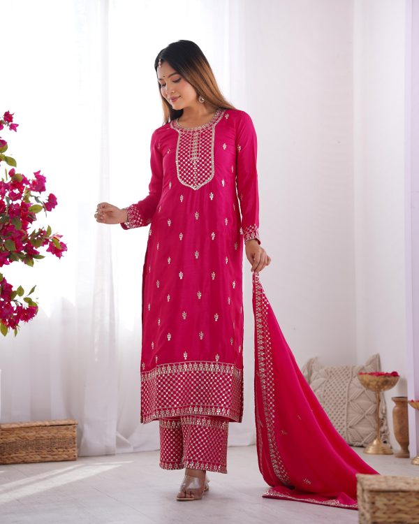 Pink Chinon Silk Embroidery Jari Work Salwar Suit - Image 9