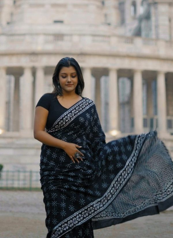 Black Soft Linen Silk Digital Print Saree - Image 3