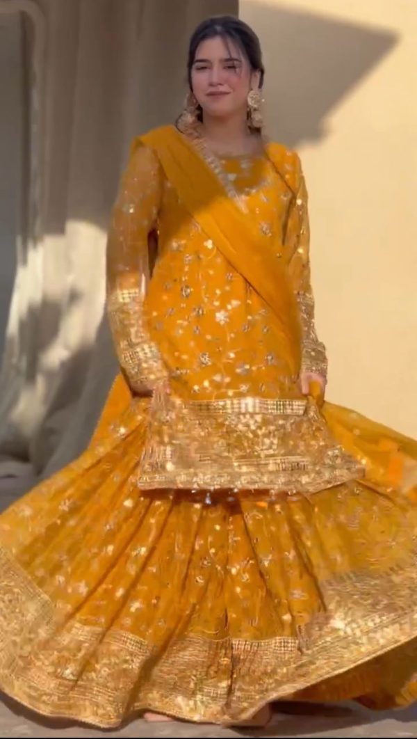 Yellow Georgette Thread 9mm Sequence Salwar Suit - Image 2
