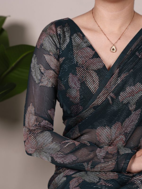 YNF 7052 Black Color Lurex Brasso Floral Viscose Brasso Saree Casual, Wedding, Festive, Events . Expected Delivery  4-6 Working Days @1799/- only                                                                                | Sarees, Bollywood Sarees, Creative Sarees, Designer Sarees, Embroidered Sarees, Ethnic Saree, Modern Digital sarees, Party Wear Sarees