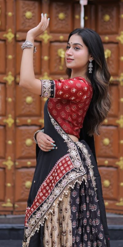 LG 645 Black Color Printed Polly Reyon Lehenga Choli Wedding, Party, Festive, Events Etc. Delivery 4-6 Working Days Rs 1999 | Lehenga, Bollywood Lehenga, Creative Lehenga, Designer Lehenga, Embroidered Lehenga, Party Wear Lehenga