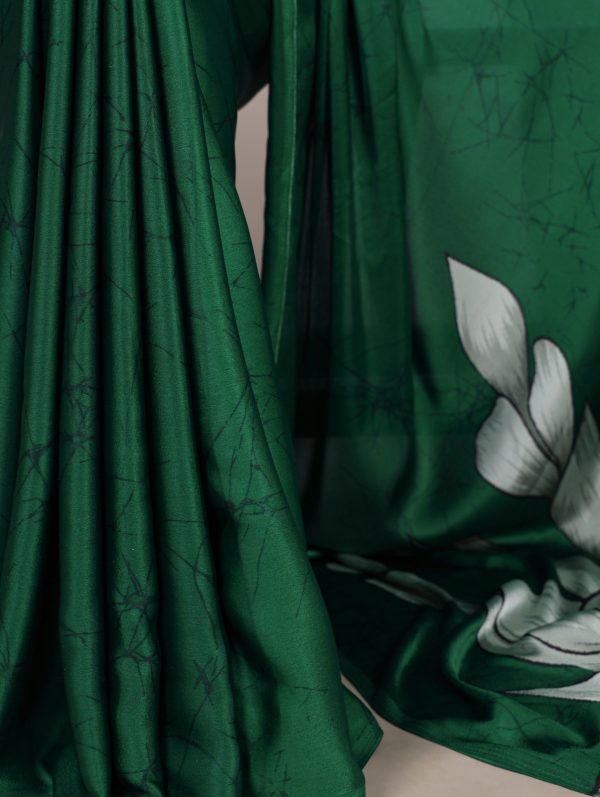 YNF 7054 Green Color Satin Silk Floral Printed Saree Casual, Wedding, Festive, Events . Expected Delivery  4-6 Working Days @1549/- only                                                                                | Sarees, Bollywood Sarees, Creative Sarees, Designer Sarees, Embroidered Sarees, Ethnic Saree, Modern Digital sarees, Party Wear Sarees