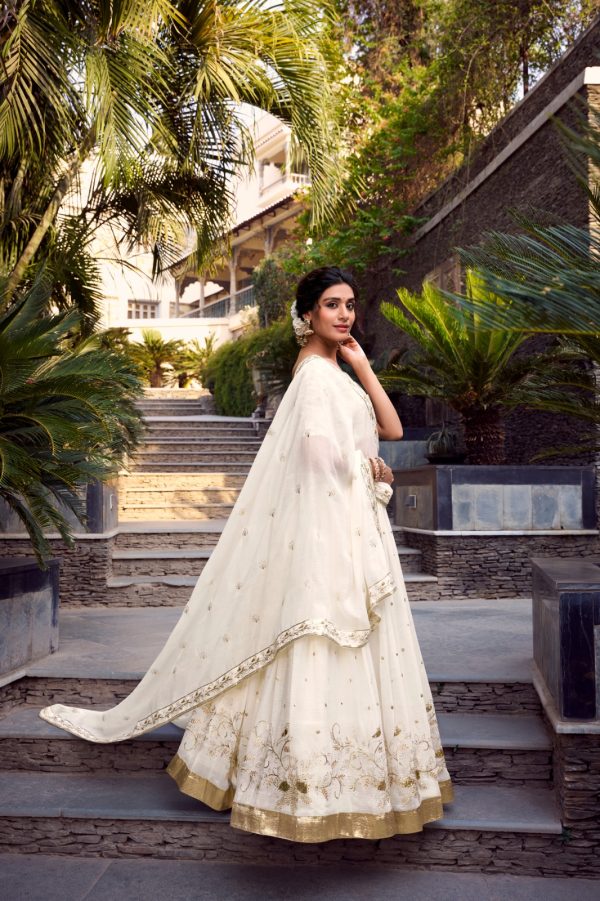 LNB 1422 Off White Color Silver Glosy Sequins and Embroidery Foil Work Lehenga Choli Wedding, Party, Festive, Events Etc. Delivery 4-6 Working Days Rs 3299 | Lehenga, Bollywood Lehenga, Creative Lehenga, Designer Lehenga, Embroidered Lehenga, Party Wear Lehenga