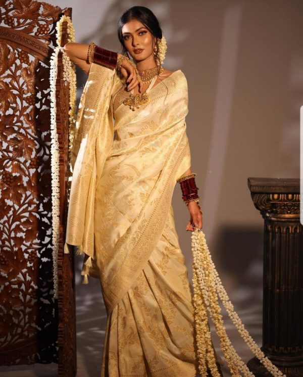 KP 3088 Off White Designer Work in Soft Lichi Silk Jacquard Work Saree at just ₹1399. Delivery 4-6 Working Days. Shop now. | Sarees, Bollywood Sarees, Creative Sarees, Designer Sarees, Embroidered Sarees, Ethnic Saree, Modern Digital sarees, Party Wear Sarees