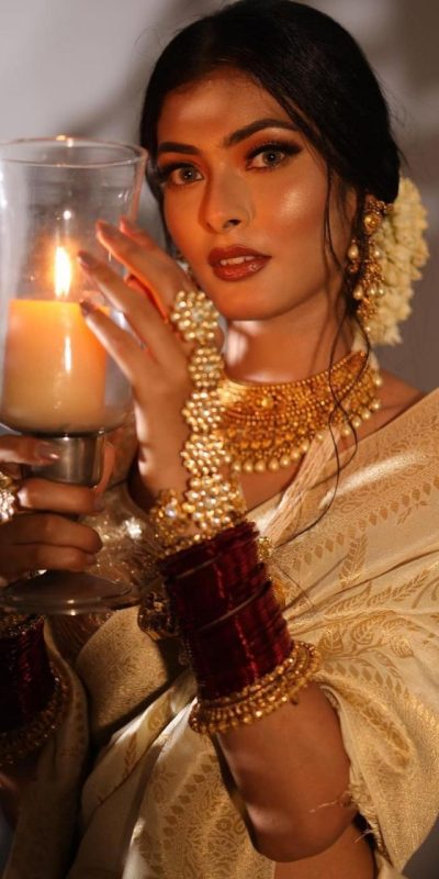 KP 3088 Off White Designer Work in Soft Lichi Silk Jacquard Work Saree at just ₹1399. Delivery 4-6 Working Days. Shop now. | Sarees, Bollywood Sarees, Creative Sarees, Designer Sarees, Embroidered Sarees, Ethnic Saree, Modern Digital sarees, Party Wear Sarees