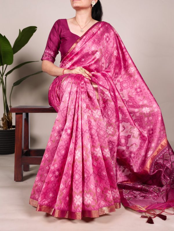 YNF 7416 Pink Color Jacquard Silk Patola Print Zari Weaving Work Saree Casual, Wedding, Festive, Events . Expected Delivery  4-6 Working Days @2599/- only                                                                                | Sarees, Bollywood Sarees, Creative Sarees, Designer Sarees, Embroidered Sarees, Ethnic Saree, Modern Digital sarees, Party Wear Sarees