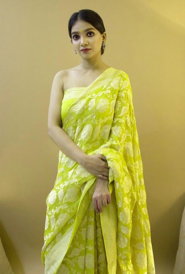 KP 1073 Light Yellow Soft Lichi Silk Saree Perfect for Wedding, Party, Sangeet, Ethnic Day, Festival Celebrations Get it for ₹1399. Delivery 4-6 Working Da | Sarees, Bollywood Sarees, Creative Sarees, Designer Sarees, Embroidered Sarees, Ethnic Saree, Modern Digital sarees, Party Wear Sarees