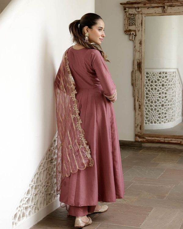 NSR 871 Onion Roman Simmer Silk With Fecny Sleeve with Lace Work & Embroidery Work Gown. Festive Deal ₹2999. Delivery 4-6 Working Days. Shop now. | Gowns, Bollywood Gowns, Creative Gowns, Designer Gowns, Embroidered Gowns, Party Wear Gowns