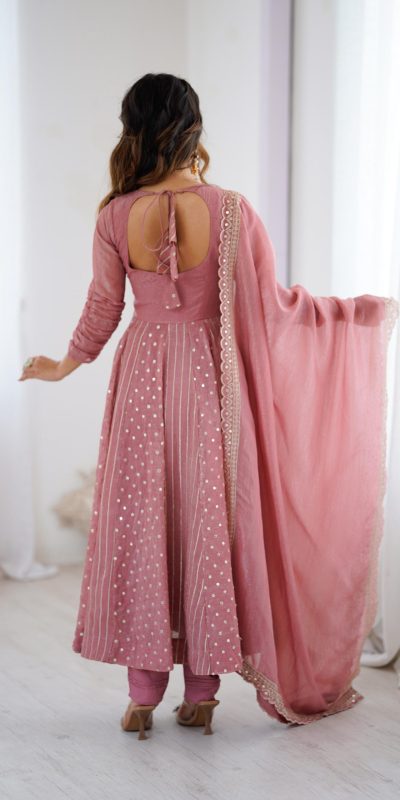 SRK 5293 Peach With Crunchy Silk With Fully Flair with Lace Work & Embroidery Work Anarkali Gown . Introductory Price ₹2149. Delivery 4-6 Worki | Gowns, Bollywood Gowns, Creative Gowns, Designer Gowns, Embroidered Gowns, Party Wear Gowns