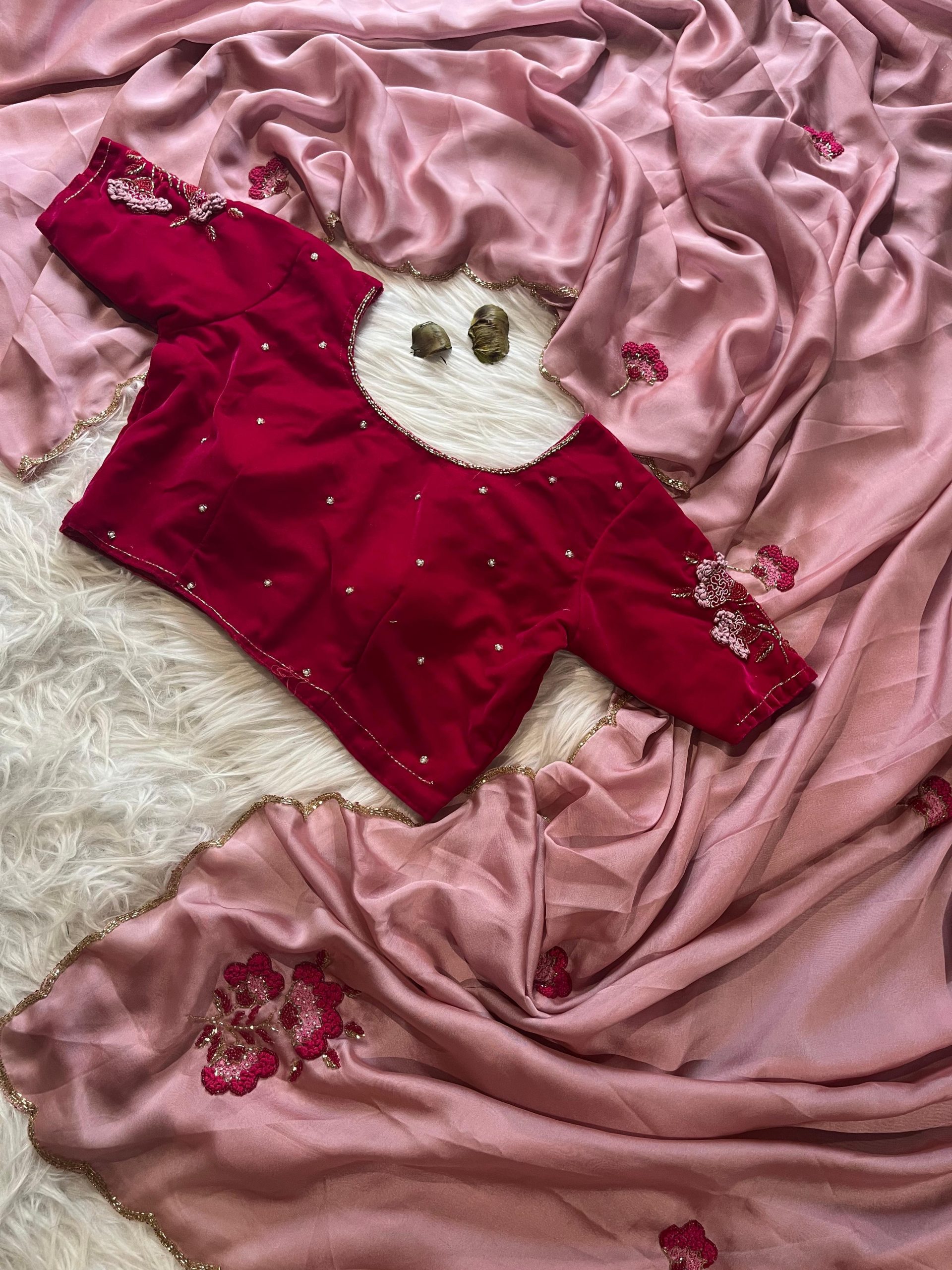 AC AZAELEA Pink Rangoli Silk Lace Work & Resham Work Saree with . Exclusive Offer ₹2549. Delivery 4-6 Working Days. Shop now. | Sarees, Bollywood Sarees, Creative Sarees, Designer Sarees, Embroidered Sarees, Ethnic Saree, Modern Digital sarees, Party Wear Sarees