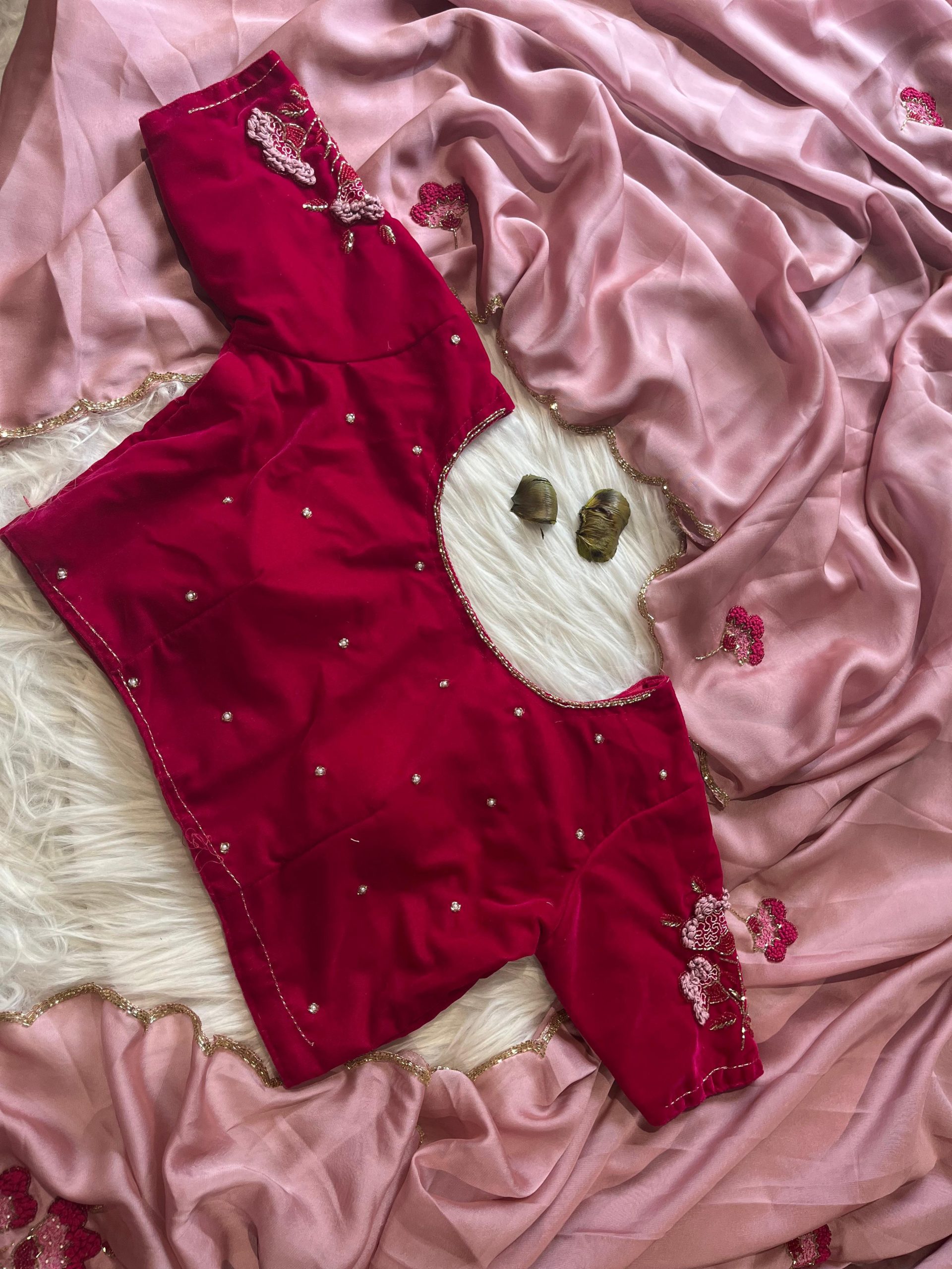 AC AZAELEA Pink Rangoli Silk Lace Work & Resham Work Saree with . Exclusive Offer ₹2549. Delivery 4-6 Working Days. Shop now. | Sarees, Bollywood Sarees, Creative Sarees, Designer Sarees, Embroidered Sarees, Ethnic Saree, Modern Digital sarees, Party Wear Sarees