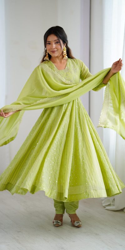 SRK 5293 Pista With Crunchy Silk With Fully Flair with Lace Work & Embroidery Work Anarkali Gown . Introductory Price ₹2149. Delivery 4-6 Worki | Gowns, Bollywood Gowns, Creative Gowns, Designer Gowns, Embroidered Gowns, Party Wear Gowns