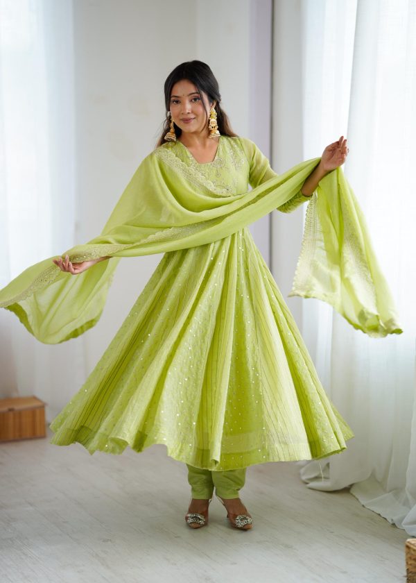 SRK 5293 Pista With Crunchy Silk With Fully Flair with Lace Work & Embroidery Work Anarkali Gown . Introductory Price ₹2149. Delivery 4-6 Worki | Gowns, Bollywood Gowns, Creative Gowns, Designer Gowns, Embroidered Gowns, Party Wear Gowns