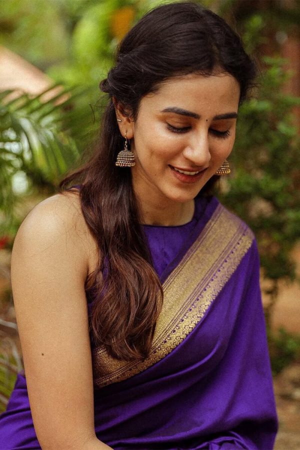 KP 6031 Purple Soft Lichi Silk Cloth Saree with Designer Work. Affordable Price ₹1349. Delivery 4-6 Working Days. Shop now. | Sarees, Bollywood Sarees, Creative Sarees, Designer Sarees, Embroidered Sarees, Ethnic Saree, Modern Digital sarees, Party Wear Sarees