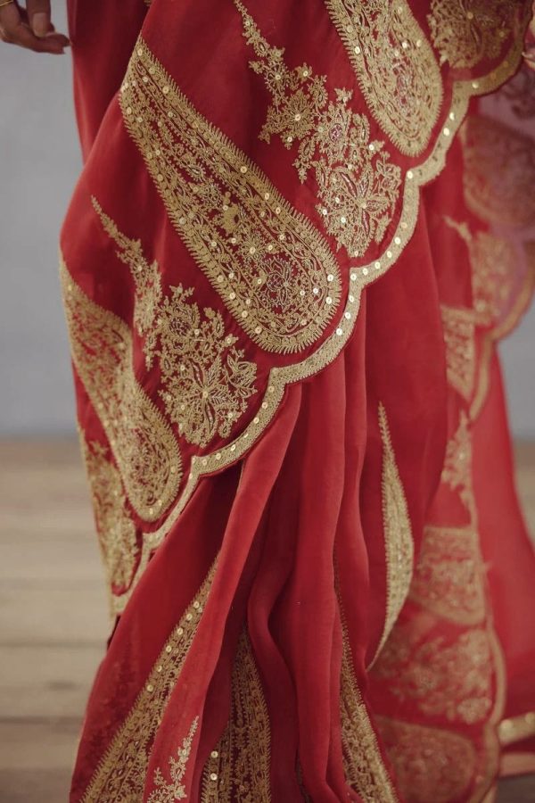 DF Queen Red Organza Tissue Saree with Sequins Work & Embroidery. Festive Deal ₹2499. Delivery 4-6 Working Days. Shop now. | Sarees, Bollywood Sarees, Creative Sarees, Designer Sarees, Embroidered Sarees, Ethnic Saree, Modern Digital sarees, Party Wear Sarees
