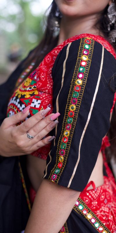 LNB 1693 Red Pure Cotton With Gamthi Work & Mirror Work Lehenga Choli. Affordable Price ₹3999. Delivery 4-6 Working Days. Shop now. | Lehenga, Bollywood Lehenga, Creative Lehenga, Designer Lehenga, Embroidered Lehenga, Party Wear Lehenga