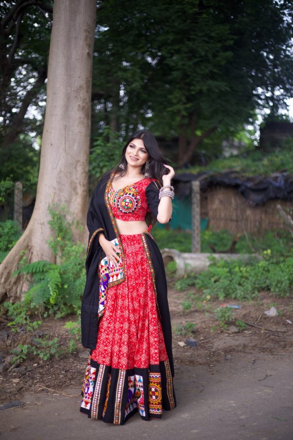 LNB 1693 Red Pure Cotton With Gamthi Work & Mirror Work Lehenga Choli. Affordable Price ₹3999. Delivery 4-6 Working Days. Shop now. | Lehenga, Bollywood Lehenga, Creative Lehenga, Designer Lehenga, Embroidered Lehenga, Party Wear Lehenga
