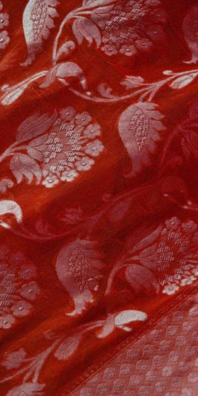 KP 1073 Red Soft Lichi Silk Saree Perfect for Wedding, Party, Sangeet, Ethnic Day, Festival Celebrations Get it for ₹1399. Delivery 4-6 Working Da | Sarees, Bollywood Sarees, Creative Sarees, Designer Sarees, Embroidered Sarees, Ethnic Saree, Modern Digital sarees, Party Wear Sarees