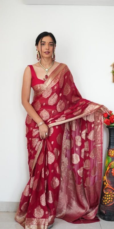 KP 5039 Red Perfect for Soft Lilan Slab Attractive Charm full Saree Wedding, Party, Onam, Engagement, Festival Celebrations . Exclusive Offer ₹1449. | Sarees, Bollywood Sarees, Creative Sarees, Designer Sarees, Embroidered Sarees, Ethnic Saree, Modern Digital sarees, Party Wear Sarees