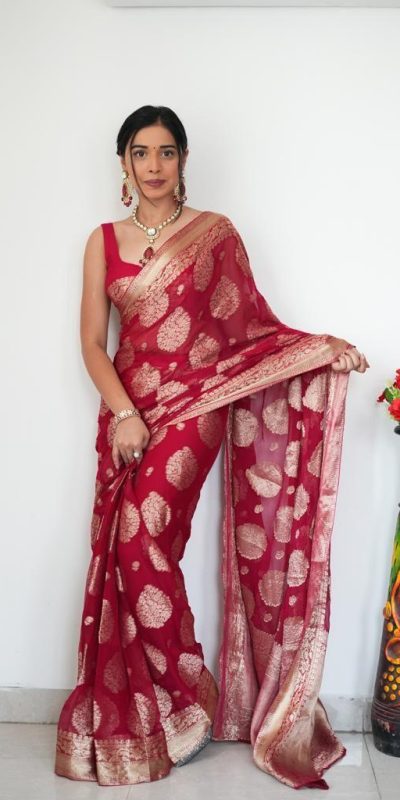 KP 5039 Red Perfect for Soft Lilan Slab Attractive Charm full Saree Wedding, Party, Onam, Engagement, Festival Celebrations . Exclusive Offer ₹1449. | Sarees, Bollywood Sarees, Creative Sarees, Designer Sarees, Embroidered Sarees, Ethnic Saree, Modern Digital sarees, Party Wear Sarees
