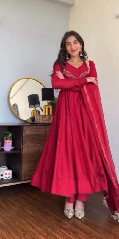Red Star Georgette Embroidery Lace Work Gown