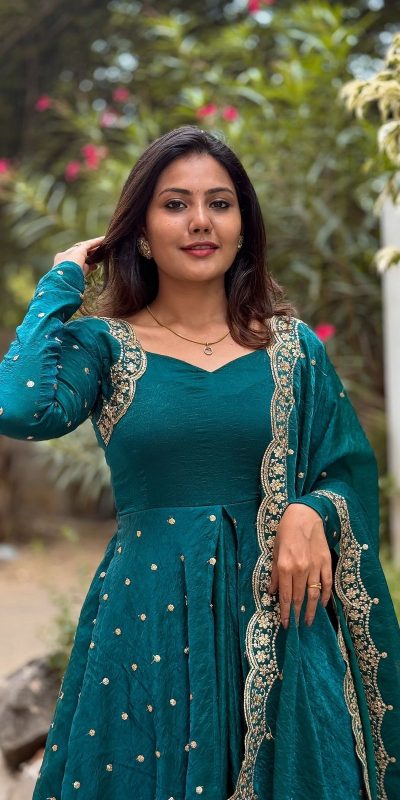 SSR 516 Teal Heavy Fandy Silk With Embroidery sequence Work Gown Perfect for Wedding, Party, Onam, Makar Sankranti, Traditional Day Special Price ₹ 2149 | Gowns, Bollywood Gowns, Creative Gowns, Designer Gowns, Embroidered Gowns, Party Wear Gowns