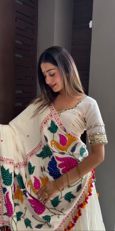 LG 653 White Cotton Lehenga Choli Perfect for Wedding, Party, Diwali, Lohri, Anniversary . Now at just ₹2399. Delivery 4-6 Working Days. Shop now. | Lehenga, Bollywood Lehenga, Creative Lehenga, Designer Lehenga, Embroidered Lehenga, Party Wear Lehenga