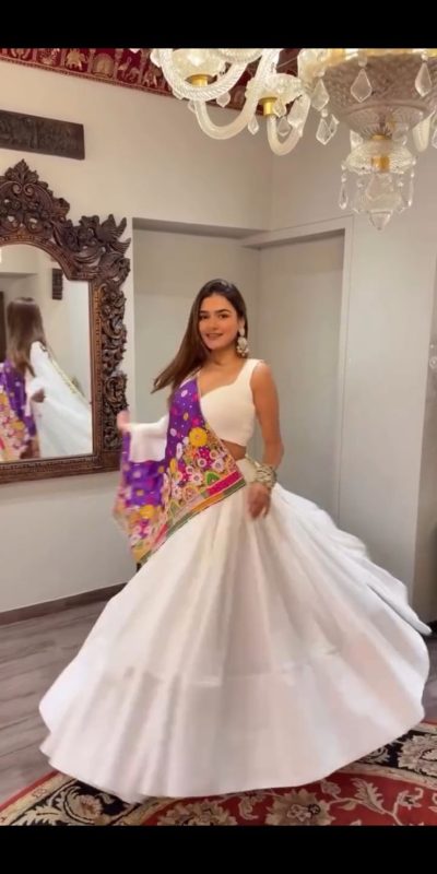 BE 393 White Crape Silk Lehenga Choli Perfect for Wedding, Party, Engagement, Anniversary, Traditional Day Get it for ₹1999. Delivery 4-6 Working | Lehenga, Bollywood Lehenga, Creative Lehenga, Designer Lehenga, Embroidered Lehenga, Party Wear Lehenga