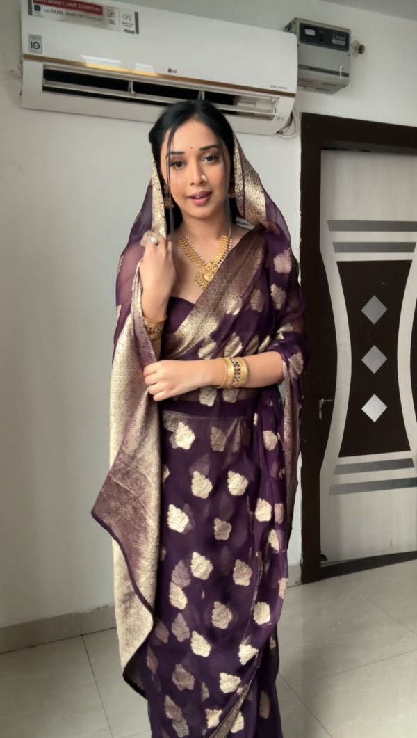SC 239 Pink Georgette With Lace Work & Lace Border Saree . Wedding, Party, Festive, Events, Exclusive Offer ₹1599. Delivery 4-6 Working Days. Shop now. | Sarees, Bollywood Sarees, Creative Sarees, Designer Sarees, Embroidered Sarees, Ethnic Saree, Modern Digital sarees, Party Wear Sarees