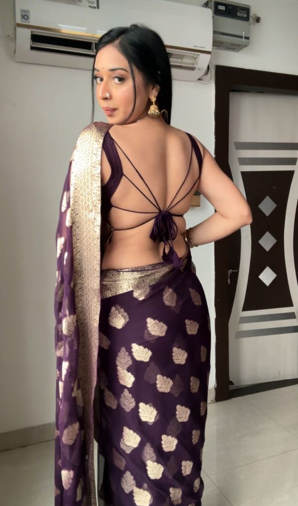 SC 239 Pink Georgette With Lace Work & Lace Border Saree . Wedding, Party, Festive, Events, Exclusive Offer ₹1599. Delivery 4-6 Working Days. Shop now. | Sarees, Bollywood Sarees, Creative Sarees, Designer Sarees, Embroidered Sarees, Ethnic Saree, Modern Digital sarees, Party Wear Sarees