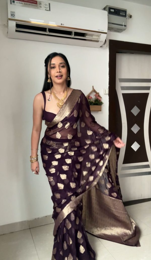 SC 239 Pink Georgette With Lace Work & Lace Border Saree . Wedding, Party, Festive, Events, Exclusive Offer ₹1599. Delivery 4-6 Working Days. Shop now. | Sarees, Bollywood Sarees, Creative Sarees, Designer Sarees, Embroidered Sarees, Ethnic Saree, Modern Digital sarees, Party Wear Sarees