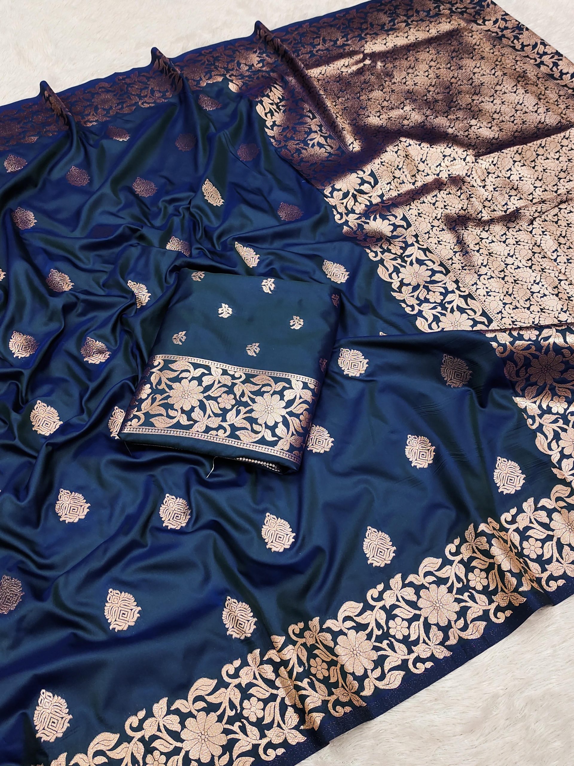 Navy Blue Banarasi Silk Lace Zari Work Saree