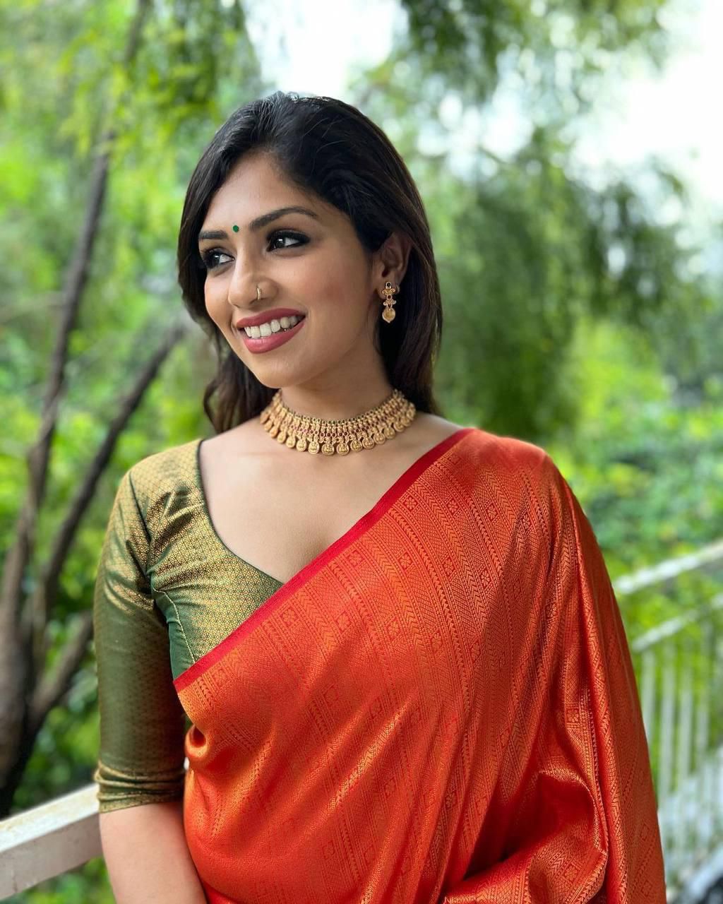 Orange Soft Lichi Silk Lace Work Border Saree - Image 2