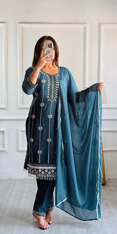 Teal Star Georgette Lace Work Salwar Suit