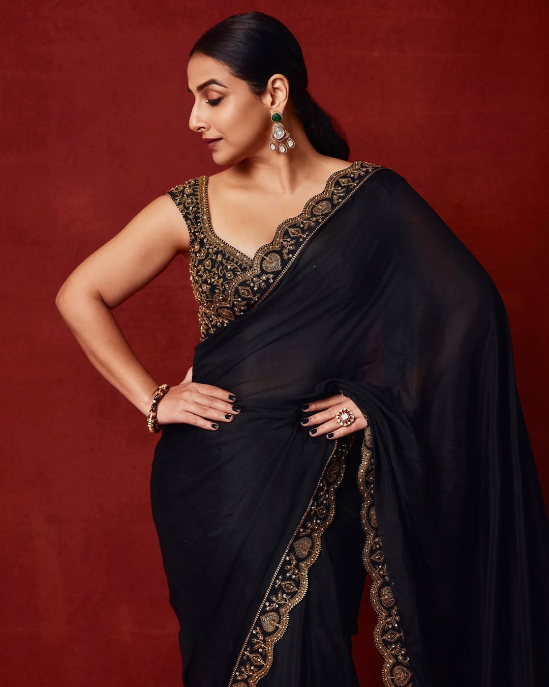 Black Chinno Silk Thread Sequence Work Saree - Image 3