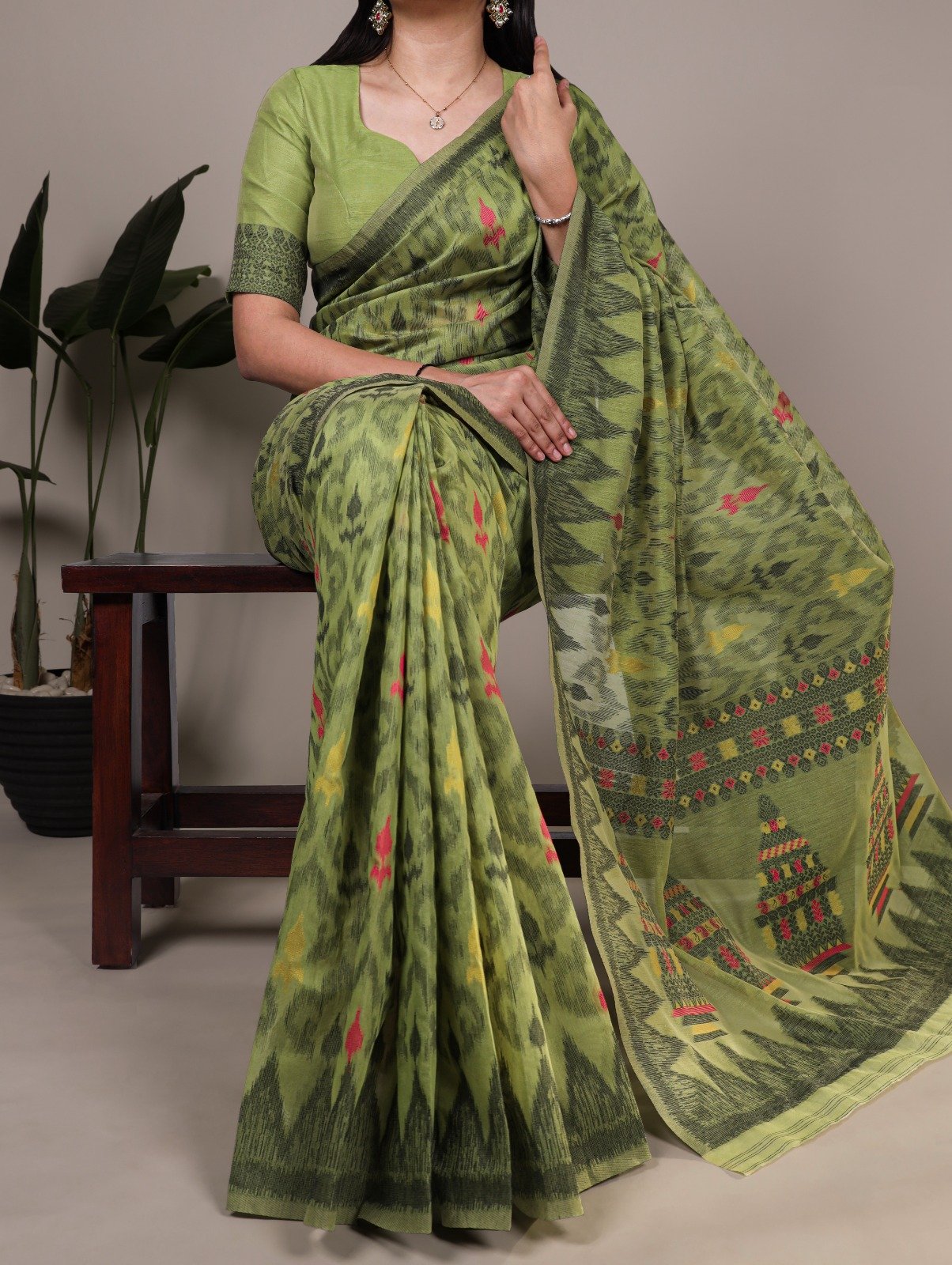 Mahendi Poly Cotton Thread Weaving Work Saree