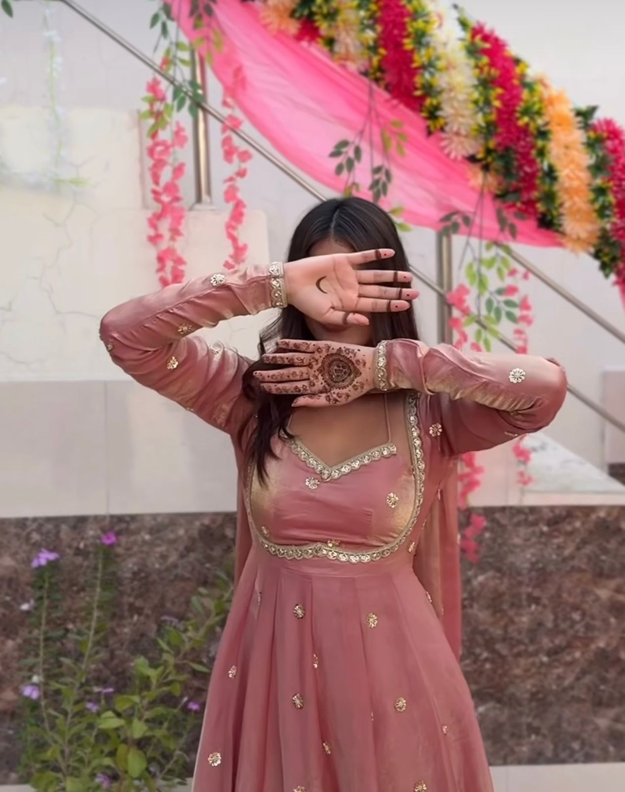 Peach Fendy Silk Embroidery Lace Work Salwar Suit - Image 4